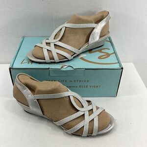Life Stride Yaya Sandal Silver- Size 8 M- NIB